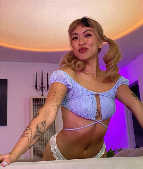 tienoftheworld model pornographic photo