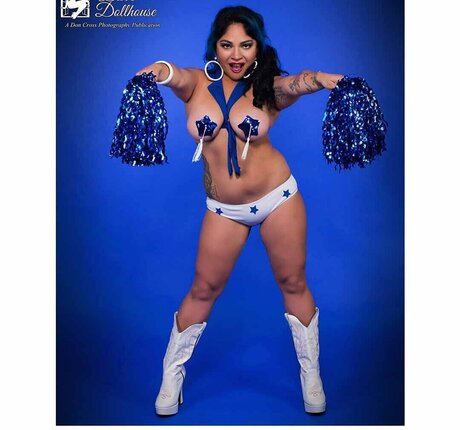 Risa Risque nice model pic