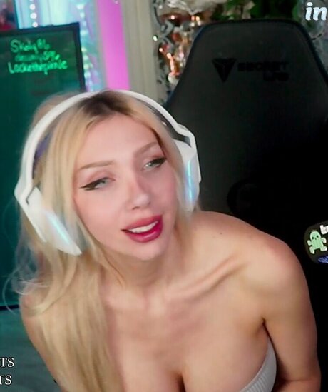 Intraventus xxx star pics