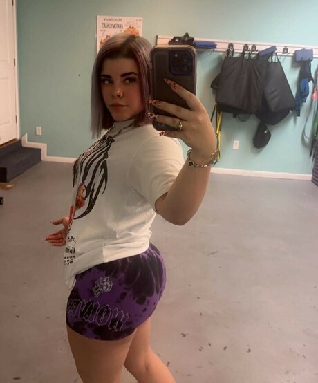 Lexis adale star hd pic