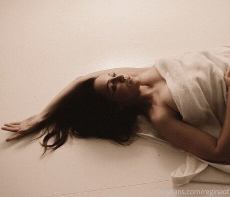 Regina Hixt profile pic