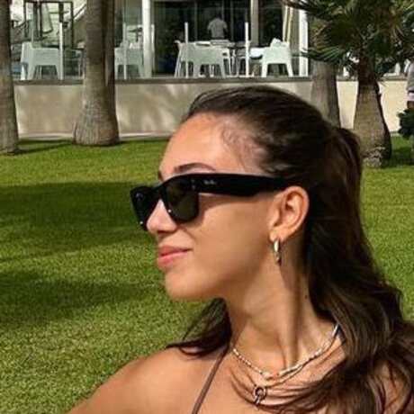 leonaankj nude pornstar picture