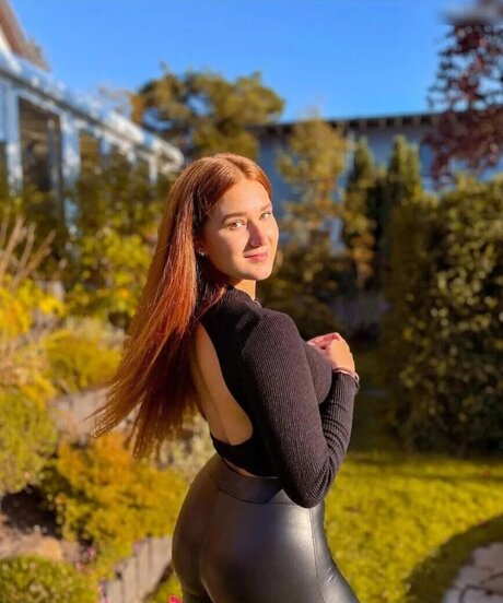 __samjio nude star photos