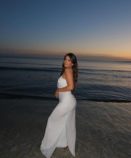 Jasmin Azizam high quality model pictures