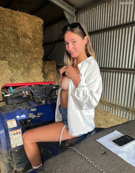 Grace Wood model sex archive