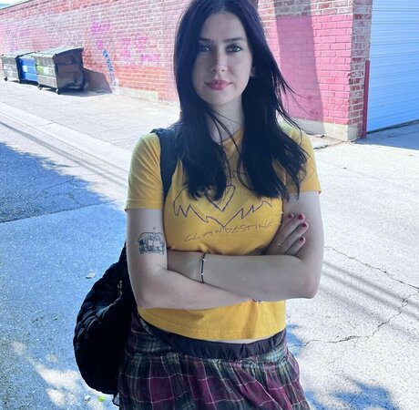 Carly McLellan pornstar sex galleries