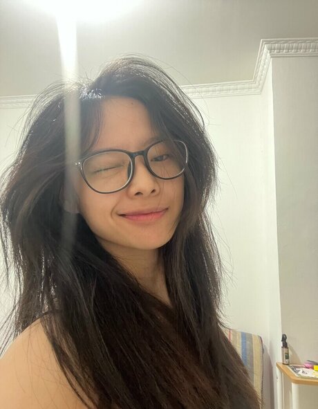 miceraa model erotic picture