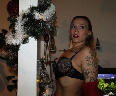 vanny flowerchild star hot image