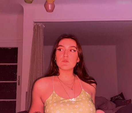 Wer ist sie_ nudes model pics