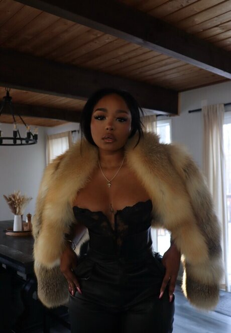 Trapezoidmouth model hot archive