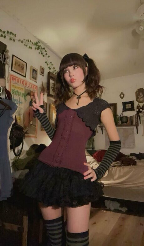 Moongirlevie model pornographic archive