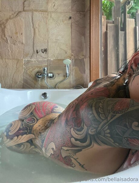 Bella Isadora pornographic star galleries