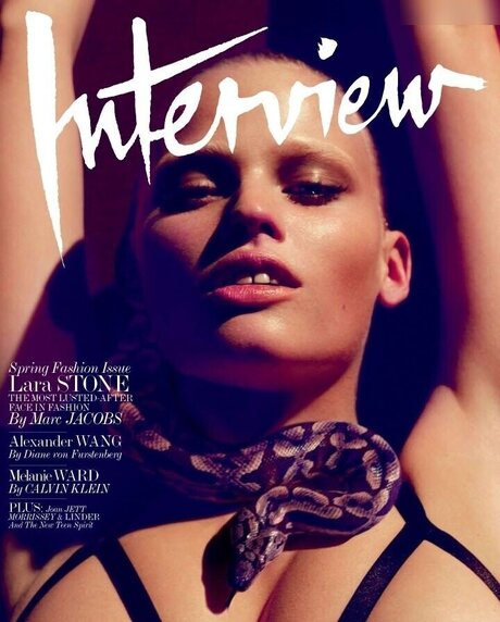 Lara Stone pornstar sexy img