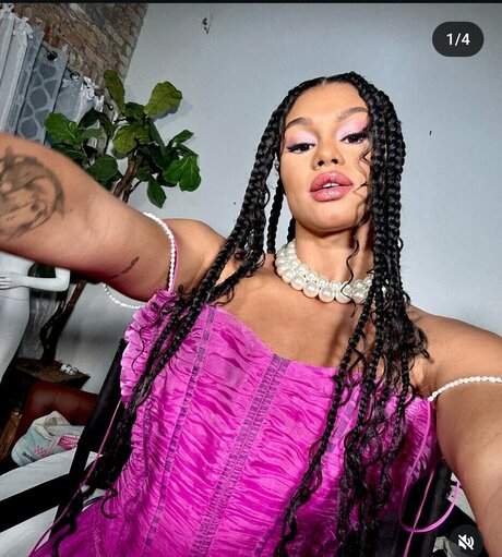 Satou Sabally model hot image