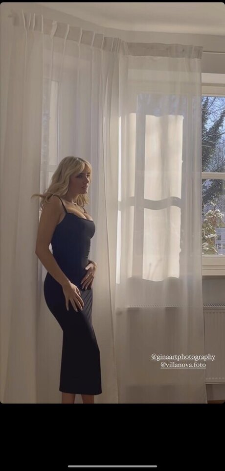 Laura Block pornstar pretty img