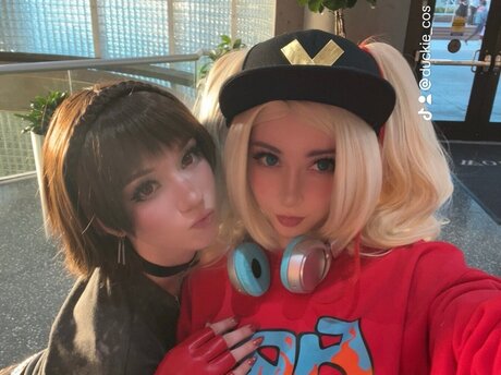 Duckie Cos pornstar sex pics