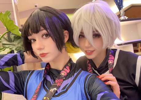 Duckie Cos high quality model pictures