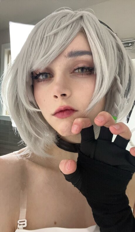 Duckie Cos nudes actress picture