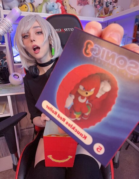 Duckie Cos hot star galleries