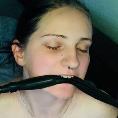 KiimFritschee nudes model pics