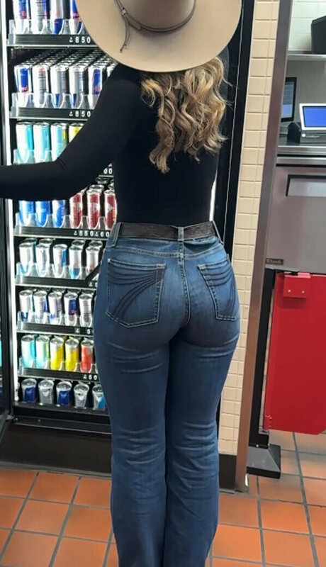 Jordan Blue perfect model image