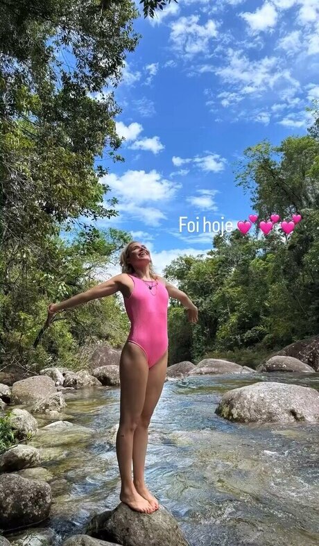 Leticia Colin thumbnail