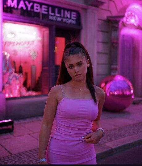 Alysa Ruppert hd pornstar pictures