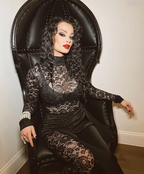 Saraya Jade Bevis sexy star photo