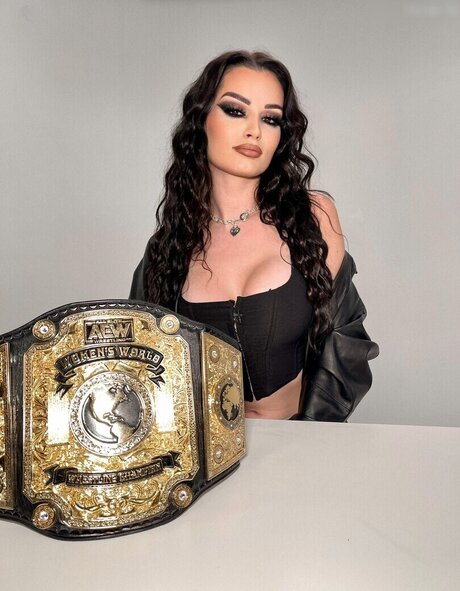 Saraya Jade Bevis top model galleries