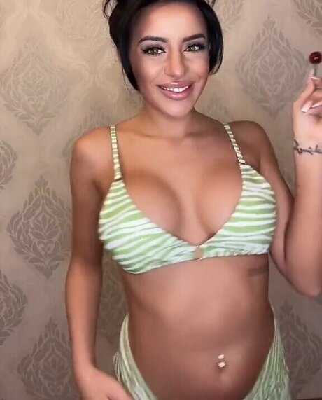 Leyla Lahouar adult star images