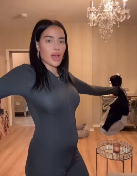 Leyla Lahouar free actress images