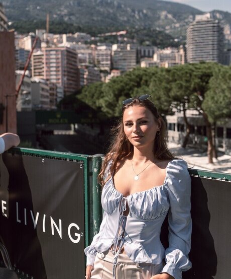 Puck Moonen model adult pics