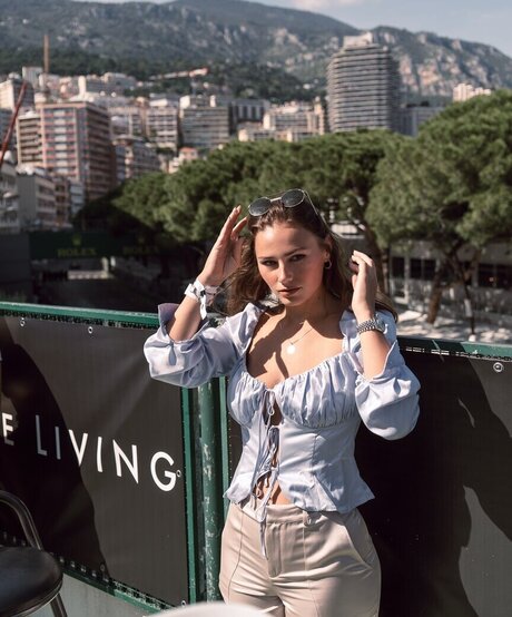 Puck Moonen erotic model picture