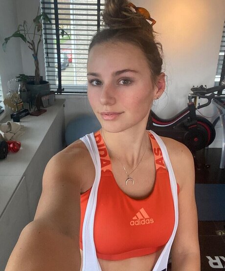 Puck Moonen star best galleries
