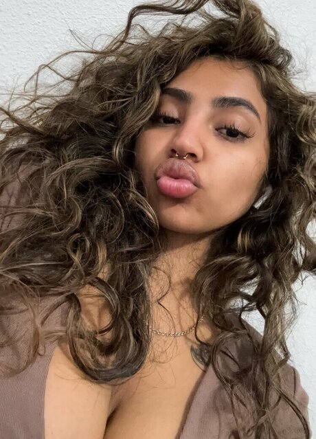 Fionee nudes model photo