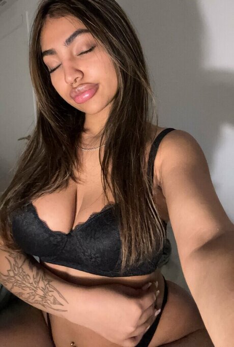 Fionee hd actress photos