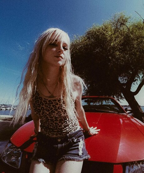 Shauna Dean Cokeland art actress picture