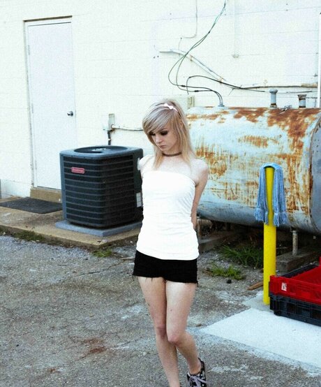 Shauna Dean Cokeland exclusive model galleries