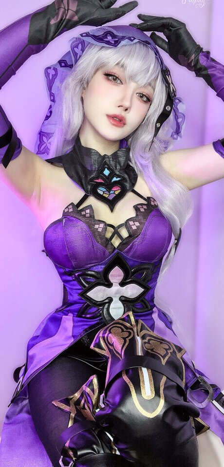 Faixvey nudes model photos