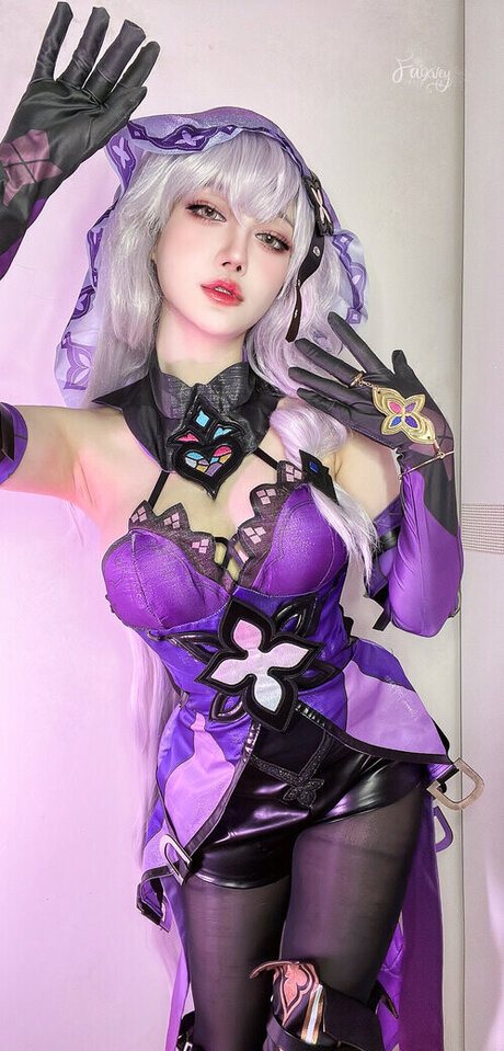 Faixvey star naked pictures