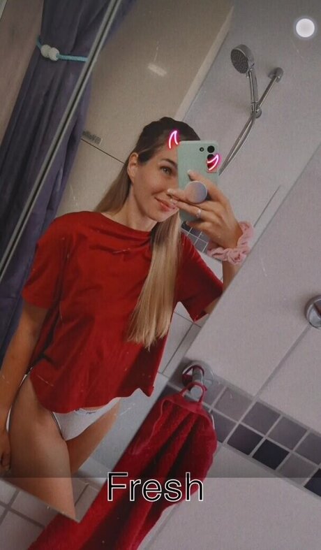 its sunny93 perfect model pics