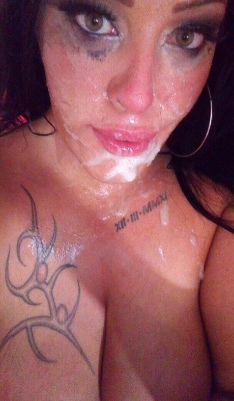 Ashley Cumstar model hd pics