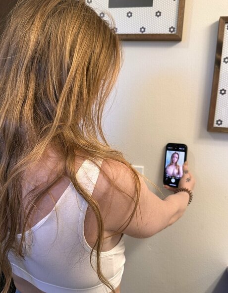 Emyleja model nice photo