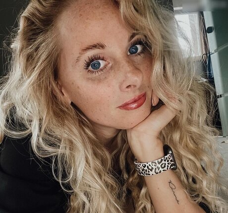 Facialize Me pornstar nice archive