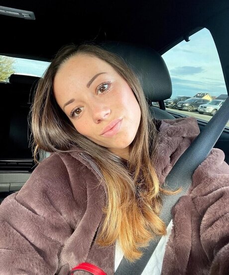 Facialize Me pornstar hot image