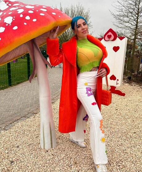 Kate Merlan pornstar naked images