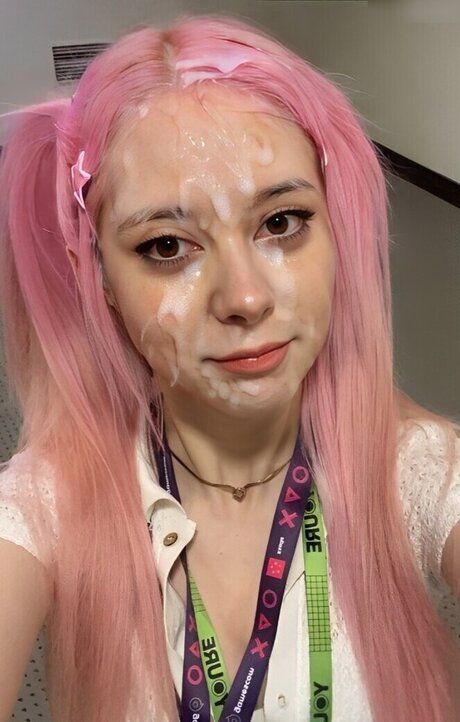 sickEmoAngel profile pic