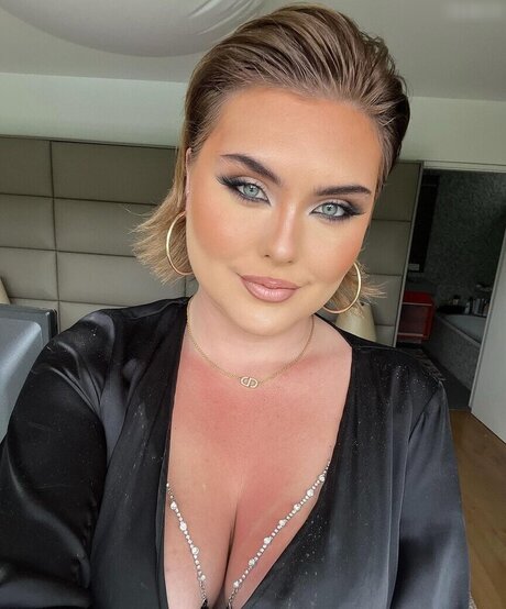 JohannaMuellner erotic star photos