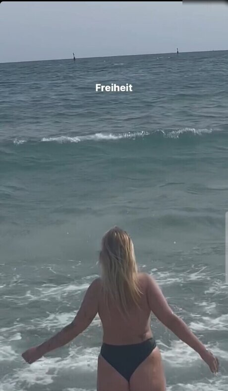 Viky kid model hot images