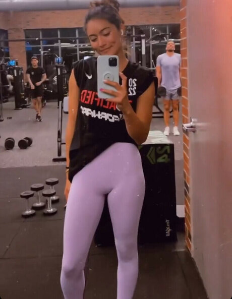 Jenny Chiu naked actress archive